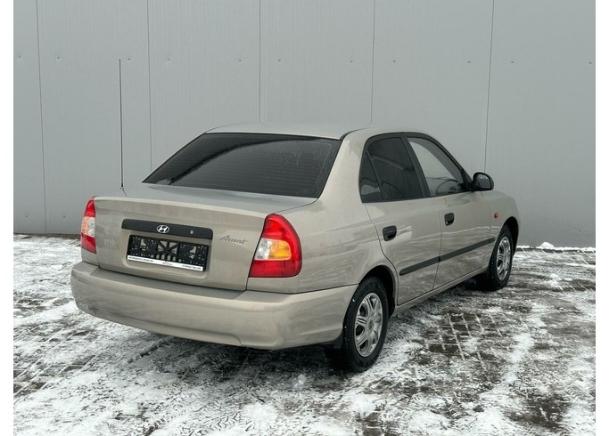 Купить Hyundai Accent, II