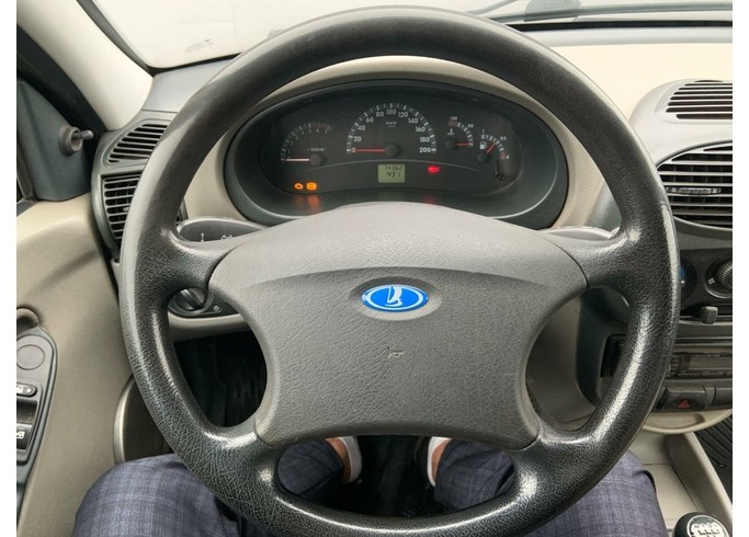 Купить LADA (ВАЗ) Kalina, I