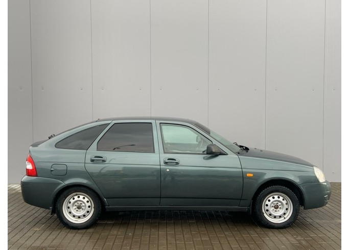 Купить LADA (ВАЗ) Priora, I