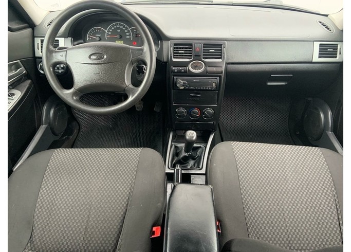 Купить LADA (ВАЗ) Priora, I