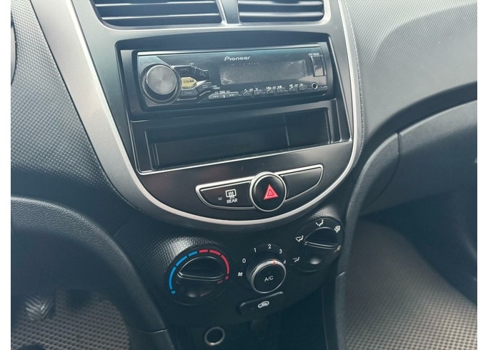 Купить Hyundai Solaris, I Рестайлинг
