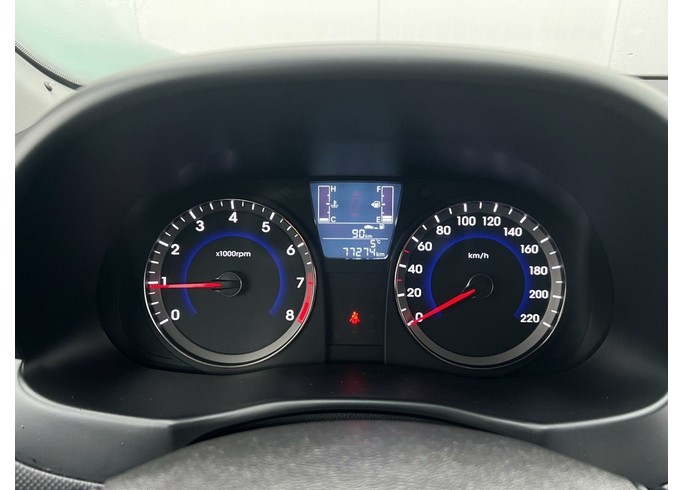 Купить Hyundai Solaris, I Рестайлинг