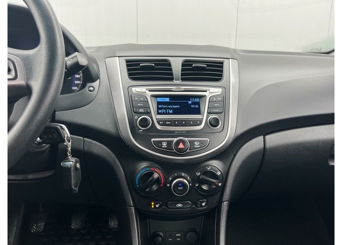 Купить Hyundai Solaris, I Рестайлинг
