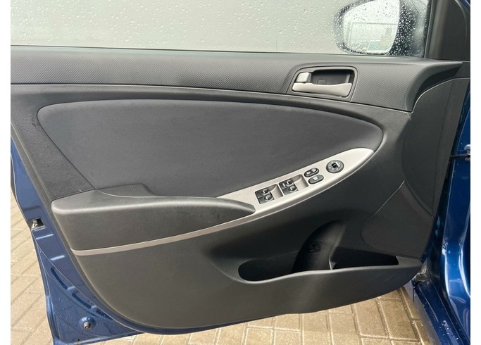 Купить Hyundai Solaris, I Рестайлинг
