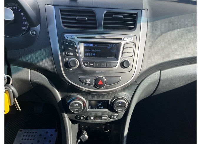 Купить Hyundai Solaris, I Рестайлинг